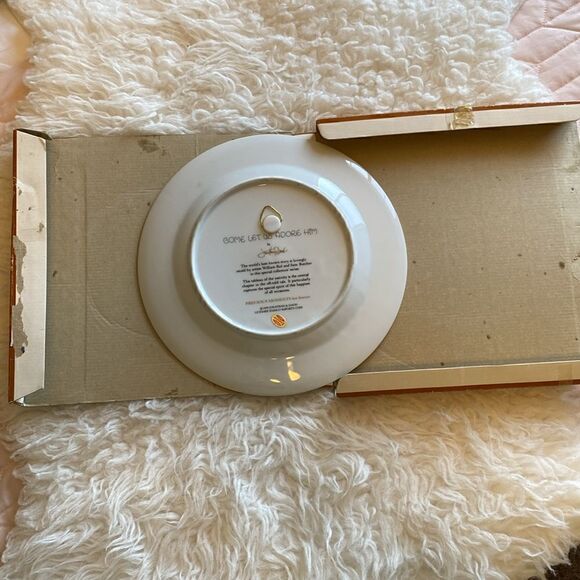 Come let us adore him precious moments plate - Picture 6 of 6